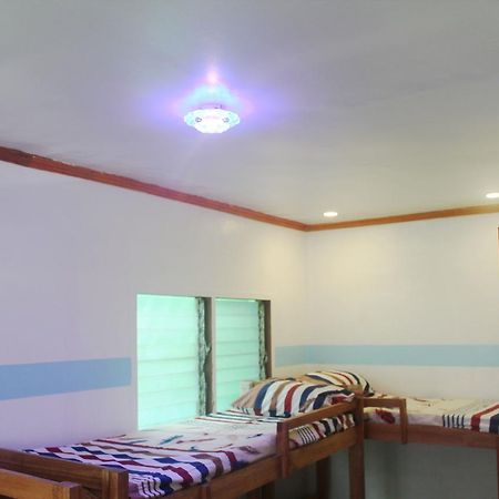 J'S Backpackers Hostel Davao City Extérieur photo