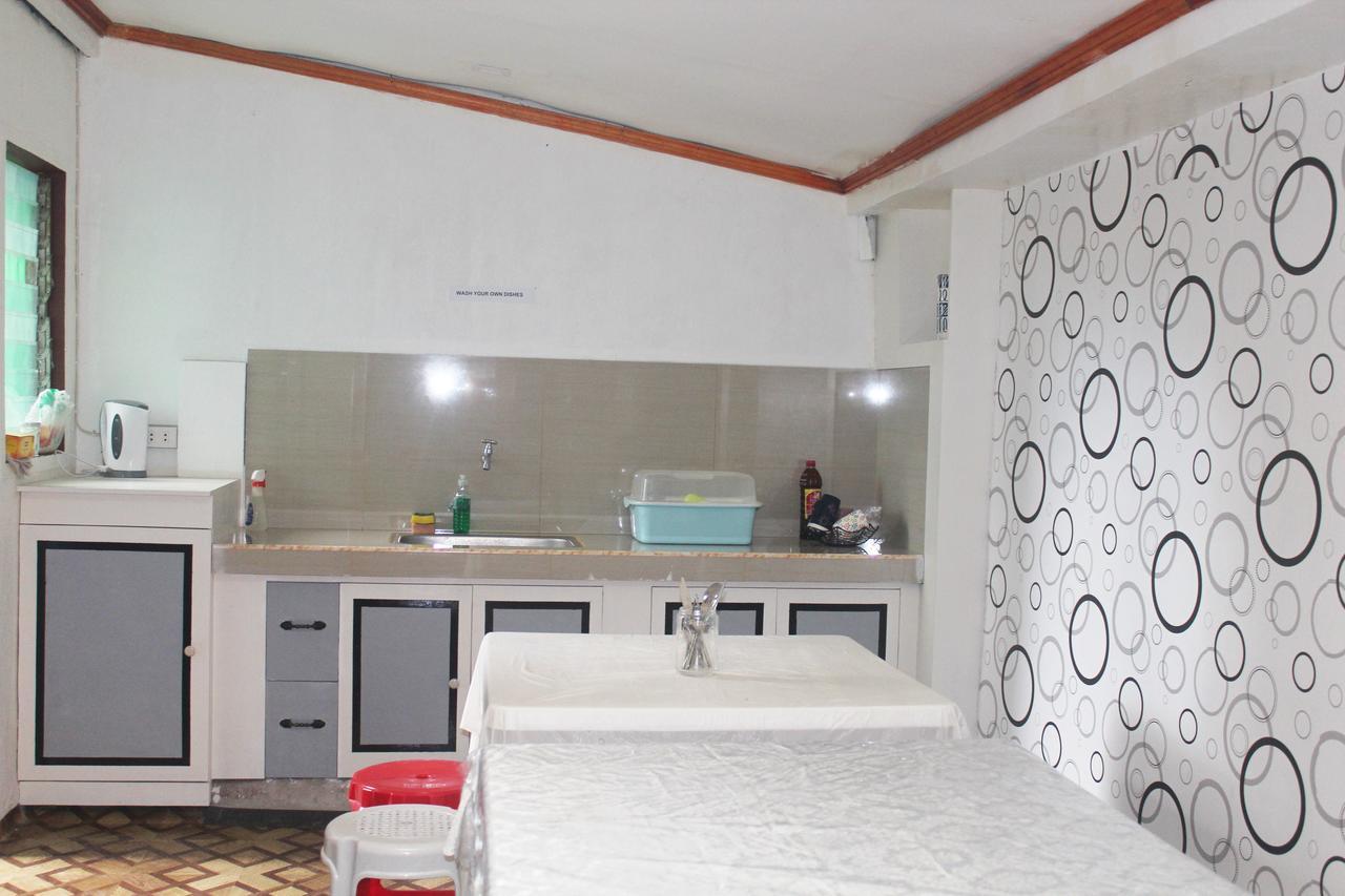 J'S Backpackers Hostel Davao City Extérieur photo